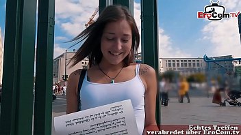 Süße 18 jahre Studentin aus dem Ausland im Urlaub zum Sex casting abgeschleppt über EroCom Date und blank befickt